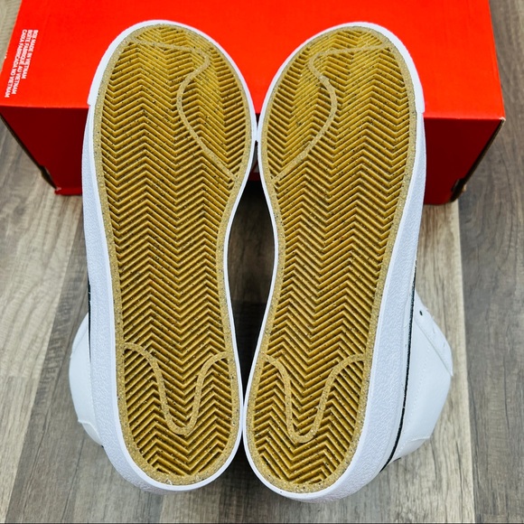 Nike Blazer Mid '77 - Picture 5 of 7